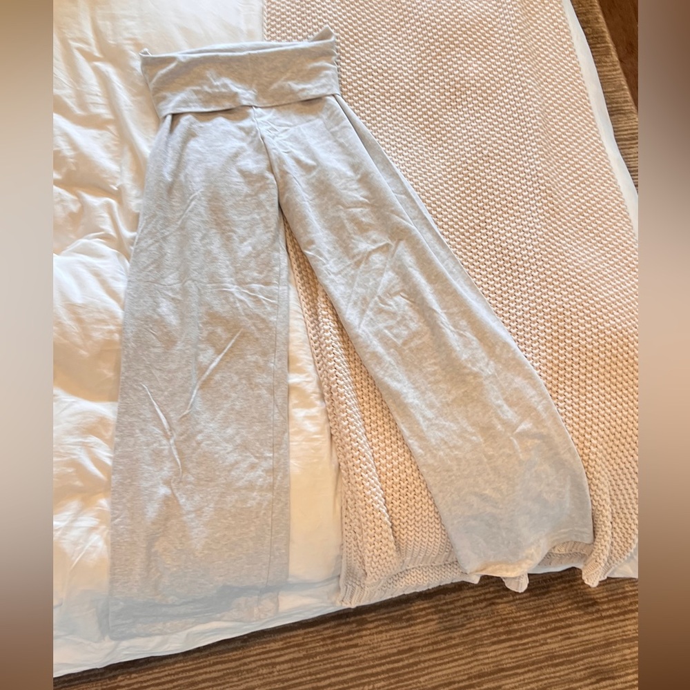 Brandy Melville Priscilla  Heather Gray Pants